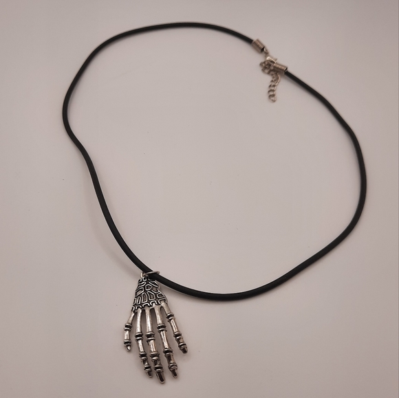 Skeleton Hand Necklace - Picture 3 of 5